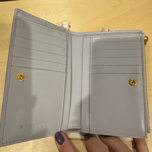 Bottega Cassette Small Bi-Fold Wallet - Picture 3 of 4